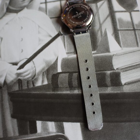 Peugeot Watch - Picture 5 of 6